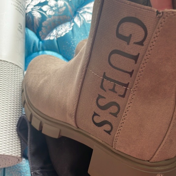 Guess Booties - Picture 4 of 5